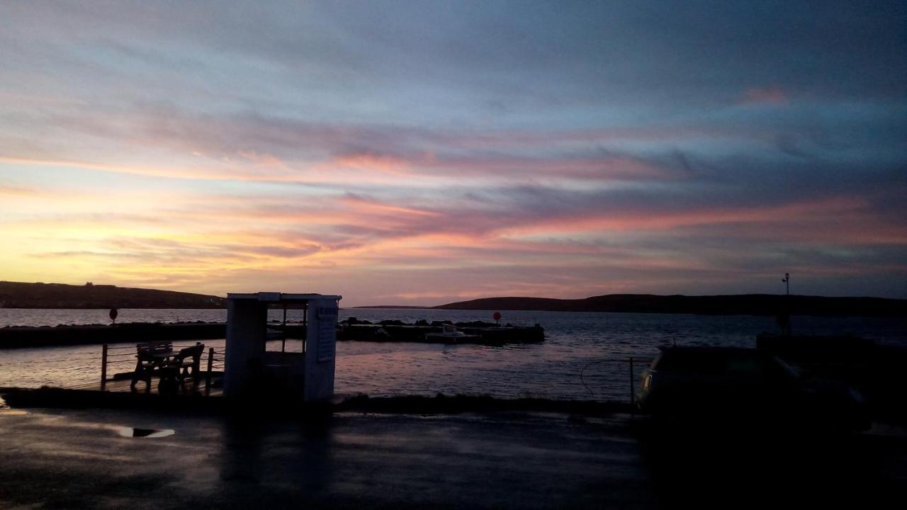The Uyeasound Old Pier Cottage Belmont  Esterno foto